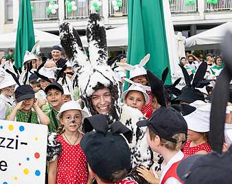 Seehas mit vielen Kindern