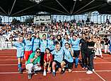 Gruppenbild: Mädchen-Sieger-Team Fußball