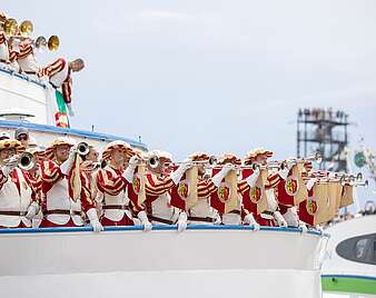 Seehasen-Fanfarenzug auf dem Schiff